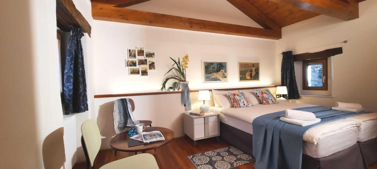 Camere B81 di Strain Neva San Dorligo della Valle Esterno foto